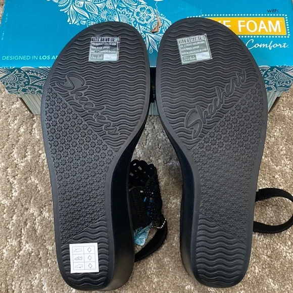 Cali From Skechers- Luxe Foam Sandals- Size 11 - Picture 4 of 7